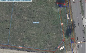 Prąd na działce, woda i kanalizacja w drodze